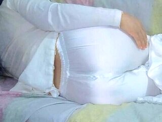 Sexy Pakistani Bhabhi Anal Fuck - Desi Girl with Sweet Ass & Perfect Body