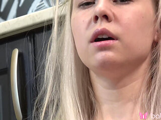 Solo babe,Mirai is masturbating in kitchen,in 4K.