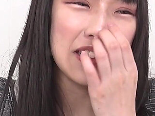 Kanon Yuzuki - Looking Where You Shouldnt (nose and Mucus in Full Detail)