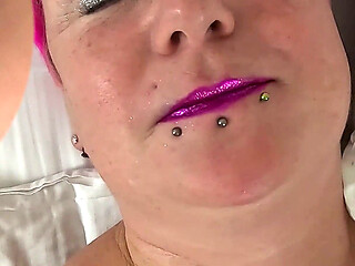 Tattooed MILF Solo Masturbation with Doxy Wand Orgasm in High Heels (4k)
