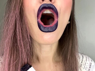 Sph Spitting Slow Mo