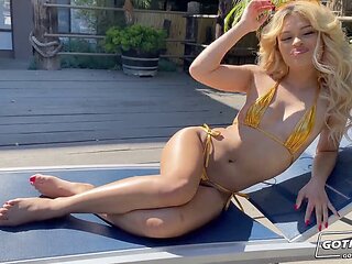 Blonde cutie Destiny Cruz gets boned and filled by Romeo Mancini