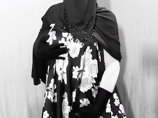 Muslim Hijabi Beautiful Housewife Fucking With Neighbor - With Clear Bangla Audio