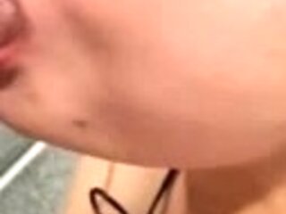 BG Blowjob Close Up Facial