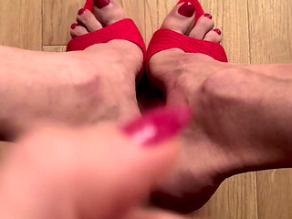 Enjoy with my fabulous feet