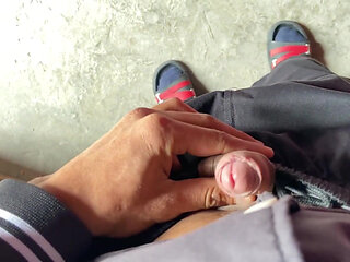 I sing at the Wedding, Seeing Such a Big Mess, My Mind Was Lost, I Came Home and Shook the Land.