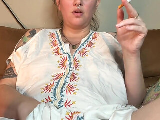 Smoking Fetish MILF Masturbation