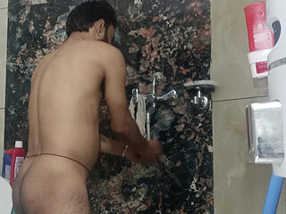 Shankar ke sath mein ek dusre ki gand maarte hue