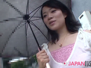 Japanese MILF amateur gets turned on by POV sex