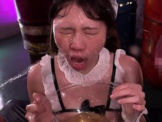 Asian masseuse fetish babe sucks client ending in cumshot