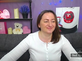 BBW natural big boobs web brunette cute mature