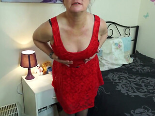 Horny British Housewife Dianne Fingers Herself in Bed