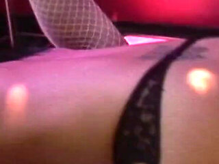 At the nightclub the slut gets her pussy licked willingly