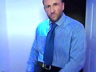 Empresrio Barbudo Punheta Solo Amadora