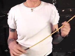 Petite Feet Bastinado