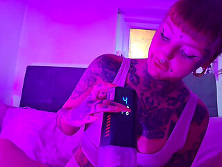 Girlfriend Experience Using Masturbator Toy