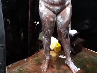 Outdoor Bathing Video in Srilanka