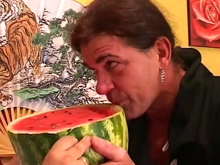 Curvy MILF loves to take huge dick