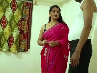 Caught the sister-in-law with big boobs and sucked the boobs and fucked her