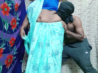 Tamil beautiful wife navel licked with tongue and sucked and took full romantic mood home made sex