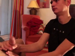 The twink Max fucked by Julien