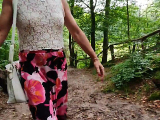 A walk with nothing under the skirt