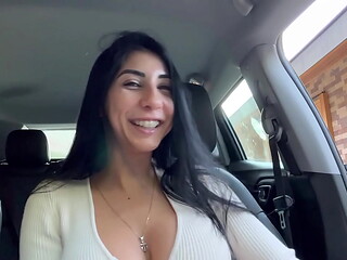Epis&oacute_dio 1: &ldquo_Chegamos na cabana &rdquo_ / Renatinha Mello