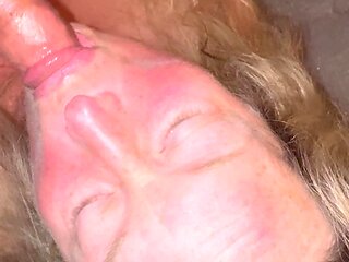 Wifey Inhales Pipe and Fucktoys Her Culo