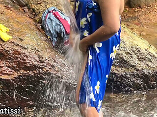Sri Lankan Natural Girl Bathing