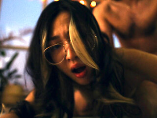 Homemade sex tape, Asian girl gets railed on the floor - Themindoftommy