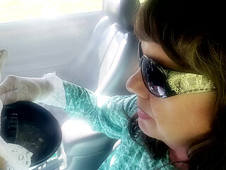 MRS. ROMAN HOLDER SMOKING VS120s WITH WHITE LACE GLOVES AND SUNGLASSES