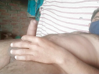Desi boy Indian aunty Sex video pani Gaya Hand Massage