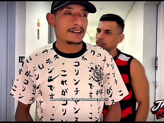 1 PUTA E 2 CARAS METENDO SEM D&Oacute_