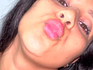 My vagina is too closed, I need someone to help me