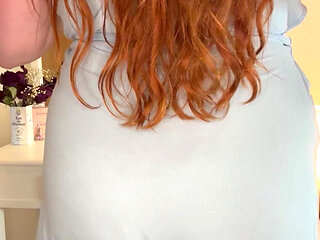 Gorgeous Babe Sundress Twerking