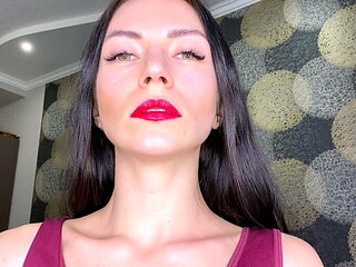 Princess Monica - Face and mouth fetish Giantess -id
