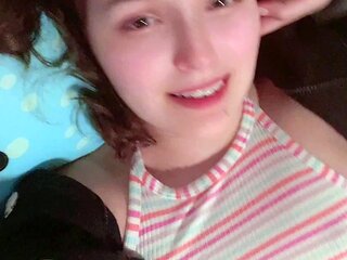 Pretty redhead webcam masturbation show