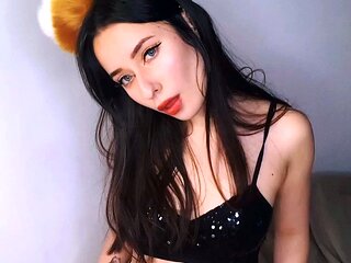 Amateur webcam babe dildo masturbation