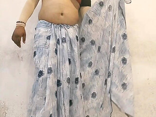The wife was sent to her maternal home and the husband was wearing her petite bra saree in a sexy movie.