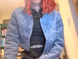 Jess Silk Rides Dildo