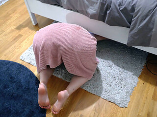 Big White Ass Stepsister Stuck Under the Bed and Get Her Pussy and Ass Pounded