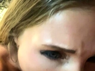 hot amateur milf giving blowjob and getting fucked