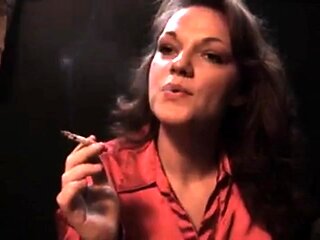 Smoking Denise: Red Top