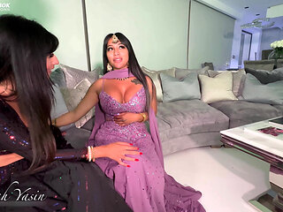 Aaliyah Yasin Fucks Her Stepbrother's Wife