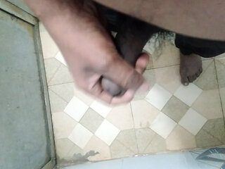 Girlfriend ki yaad meine  new year ke din muth mara