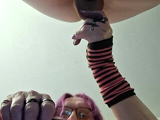 Princess Udders eats Robin Bunny's bun buns