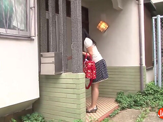 Ami Offers her Pussy to Husband to Make Things Good