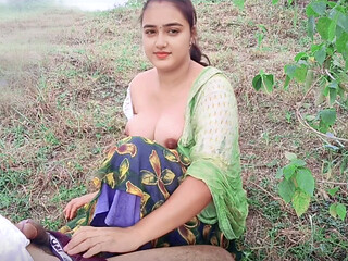 Gav ki Gawar ladki Jungle me khus kar rahi hai, Khubsurat ladki Apni pussy ki pyas apne BF ke Cock se bujha rahi hai Full HD