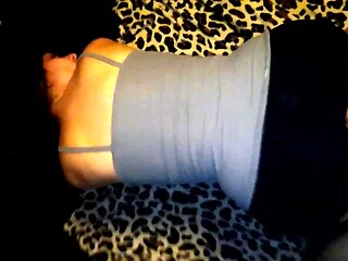 Ripped yoga pants to cum on my ass while I squirt