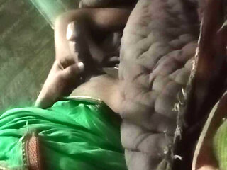 Ye lund bibi ki chudai ke liye taiyar kiya ja raha hai